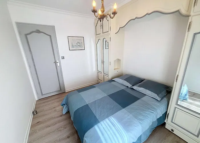 Au Centre De Avec Garage Privatif Et Wi-fi Gratuite - Fr-1-361-510 *