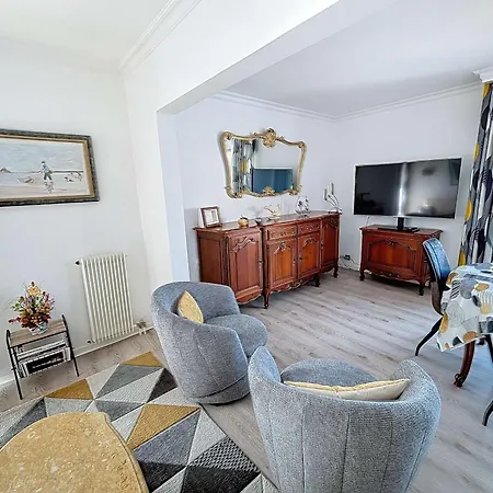 Au Centre De Avec Garage Privatif Et Wi-fi Gratuite - Fr-1-361-510 *